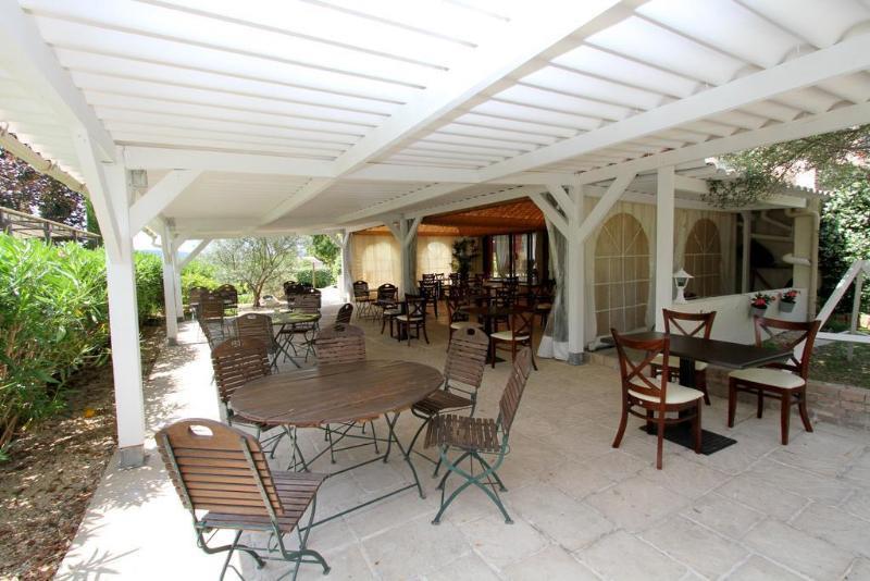 Auberge Des Pins Туррет Экстерьер фото