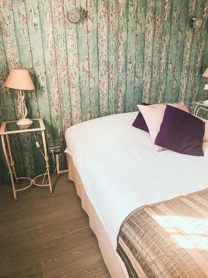 Auberge Des Pins Туррет Экстерьер фото