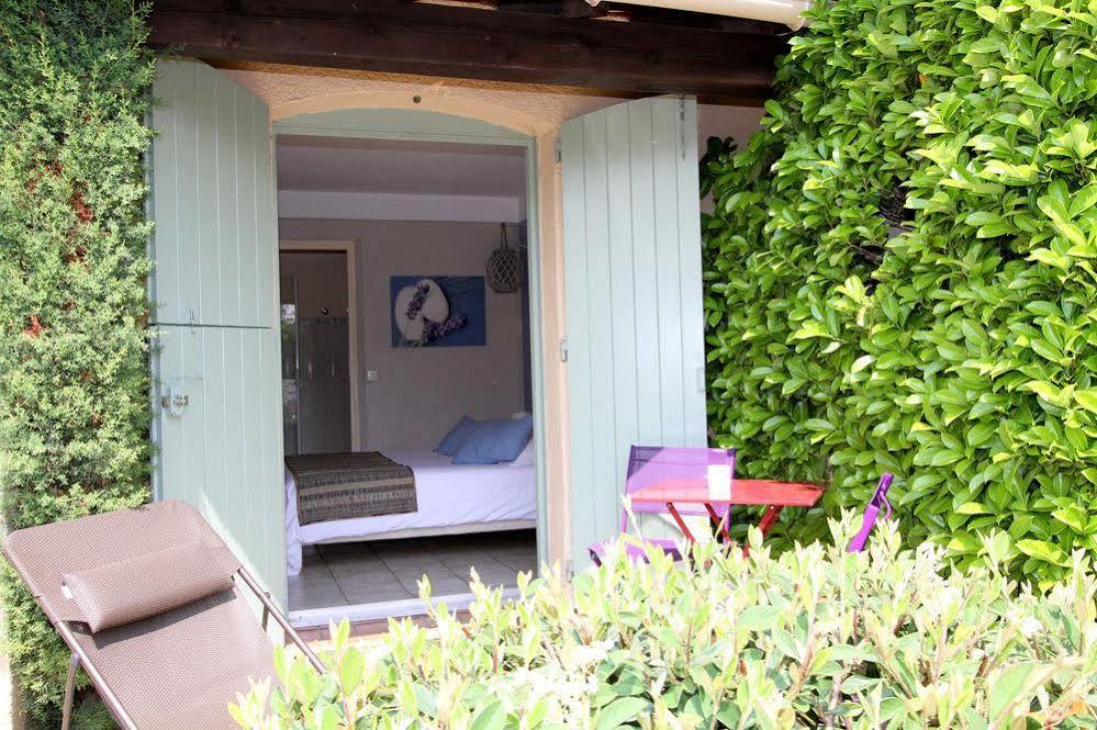 Auberge Des Pins Туррет Экстерьер фото