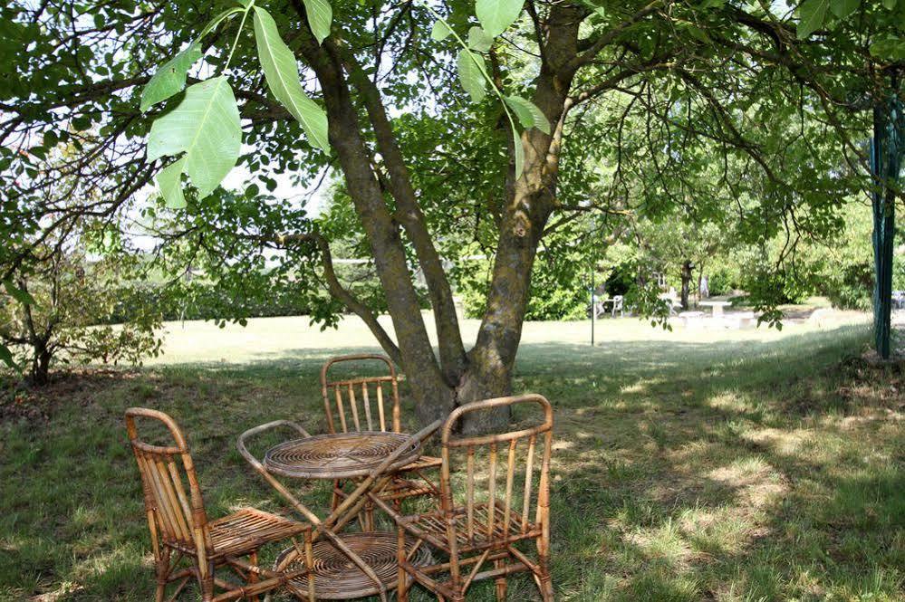Auberge Des Pins Туррет Экстерьер фото