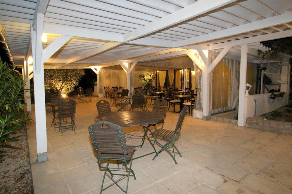 Auberge Des Pins Туррет Экстерьер фото