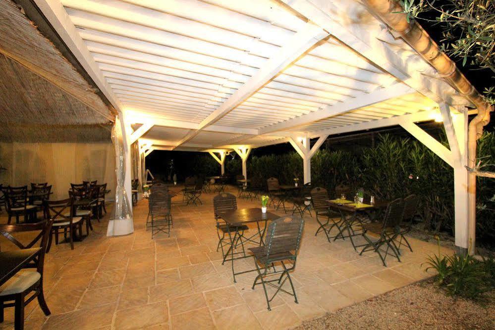 Auberge Des Pins Туррет Экстерьер фото
