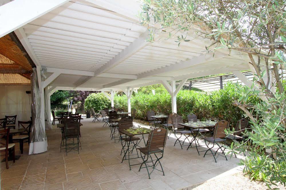 Auberge Des Pins Туррет Экстерьер фото