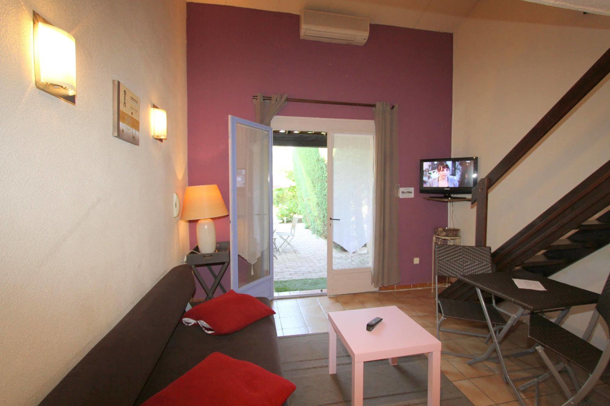 Auberge Des Pins Туррет Экстерьер фото